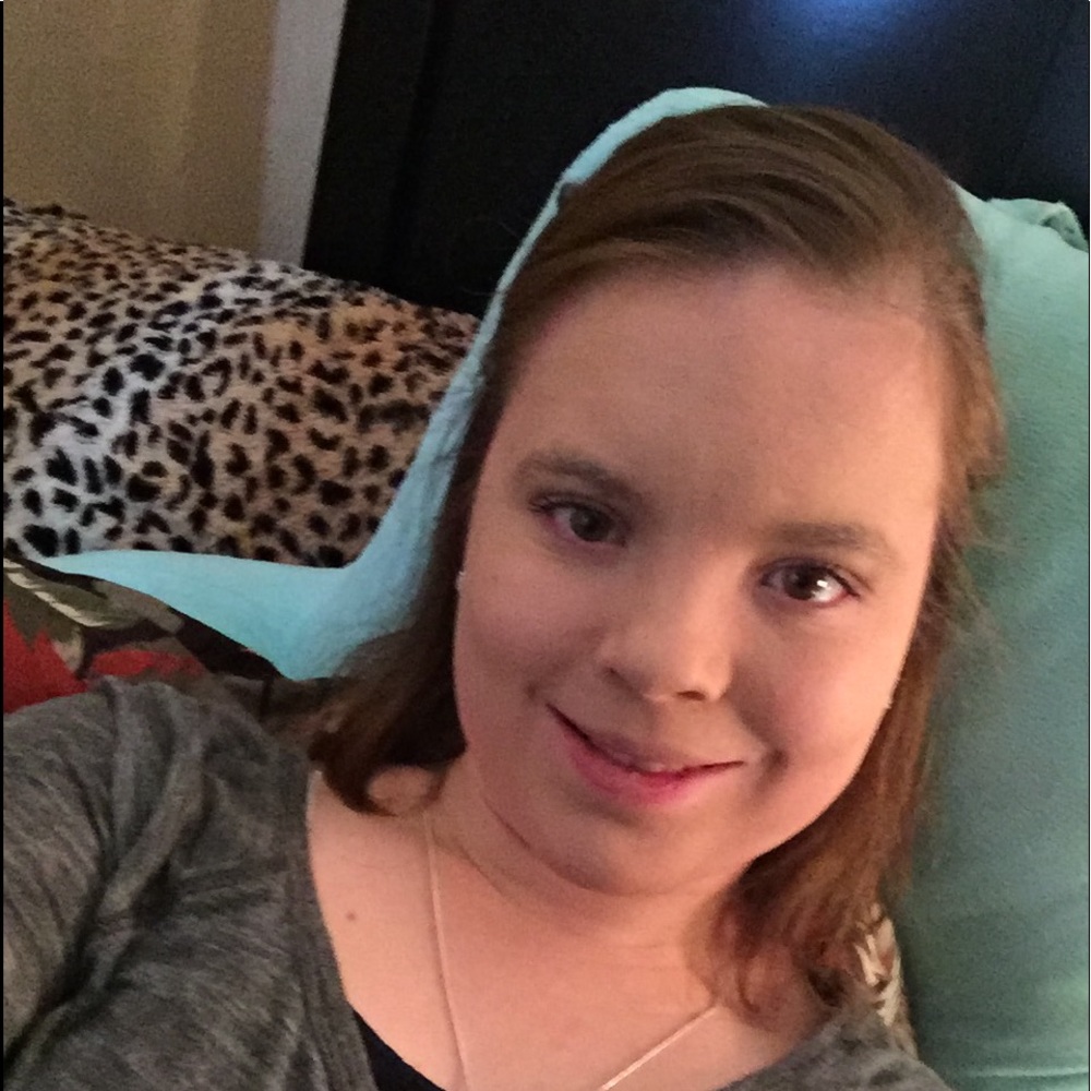 I’m looking for a shoulder bag for school